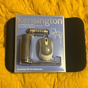 Kensington Essentials Kit for Netbooks